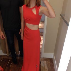 BCBG Maxazria , 02 , red-salmonish